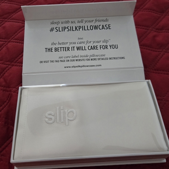 Slip Silk Pillowcase - Elegant White - Picture 3 of 5